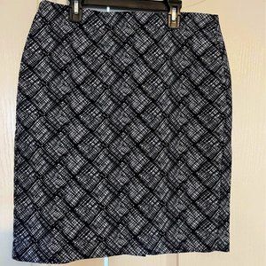 Banana Republic Women's Navy & White Pencil Skirt - Size 10